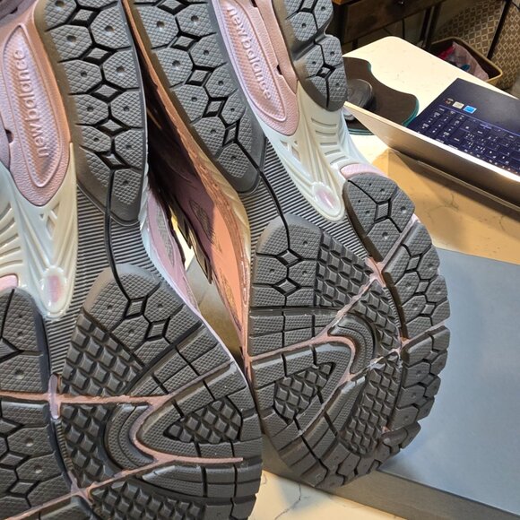 New Balance 1906 Ice Wine U1906WFA Purple / Pink Mens LIfestyle Sneakers SZ 10 - Picture 8 of 14